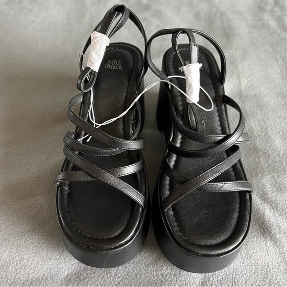 Women's Liza Platform Wedge Heels Black - Wild Fable™ 9.5 - Picture 7 of 11